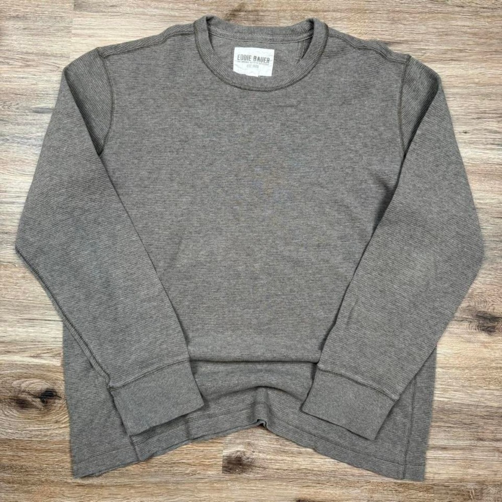 beige eddie bauer knit crewneck sweater